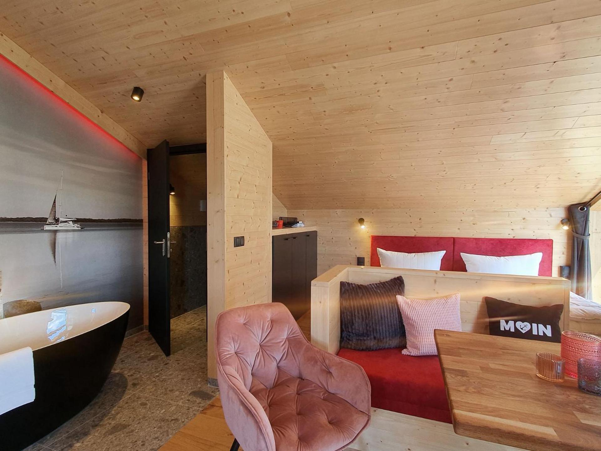 Werder Chalet -- Wolke 7 -- Ostsee-Strand 150M I Sauna I Ekamin I Tiny House Fuer 2 Personen I By "Meyers Am Meer" Boiensdorf Kültér fotó